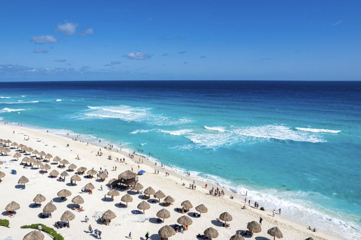 The First 300 Real-Time Traveler Safety Scores For Cancun, Punta Cana & Cabo Just Dropped
