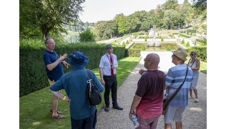 Blenheim Palace launches deaf-led heritage training