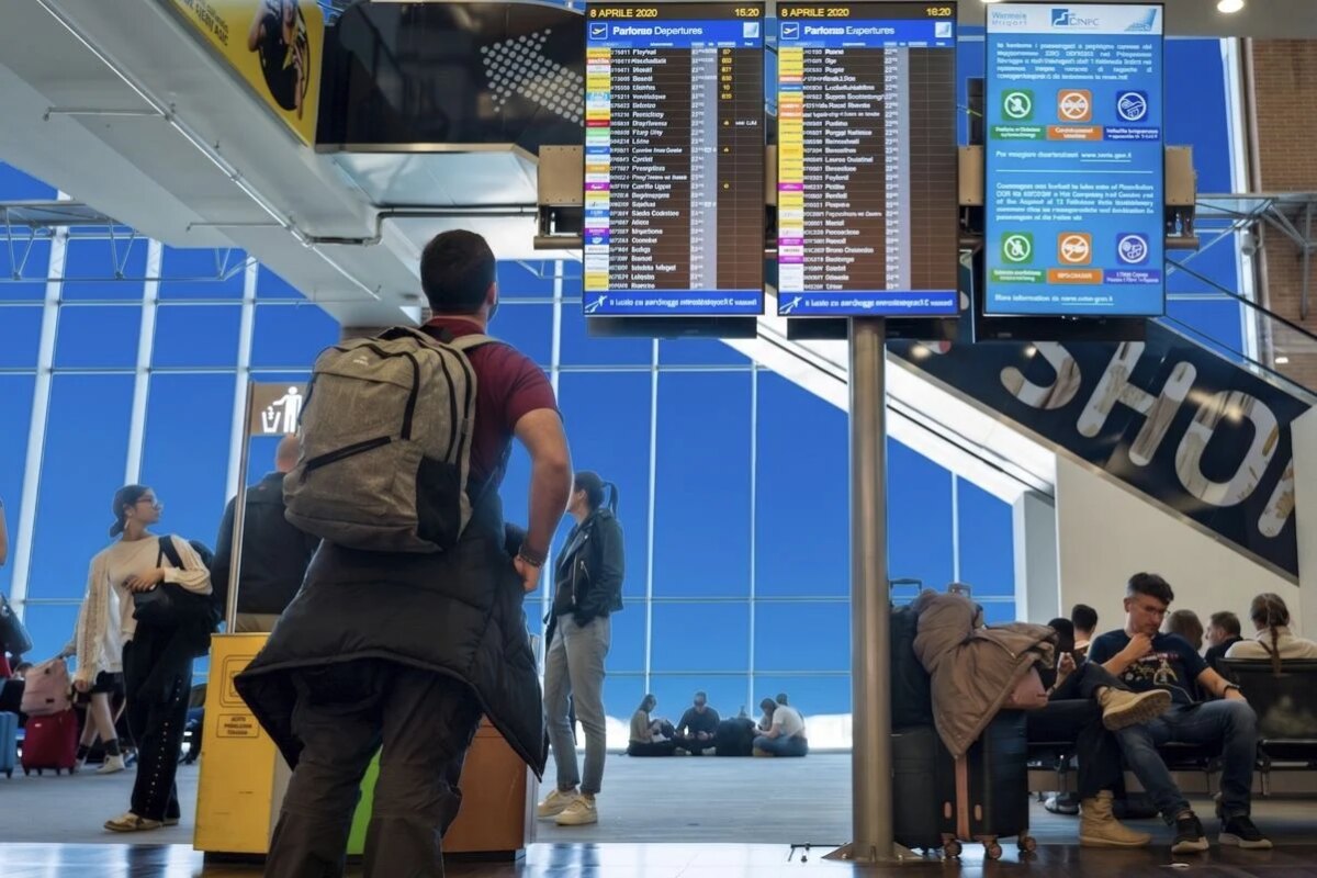 6 Reasons Why Americans Are Being Denied Entry To Their Favorite Tourist Destinations
